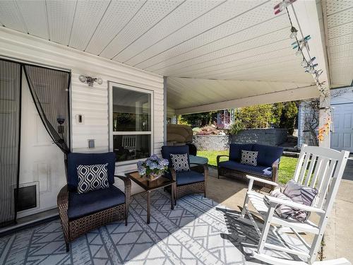 212 Cowichan Ave East, Lake Cowichan, BC - Outdoor With Deck Patio Veranda With Exterior