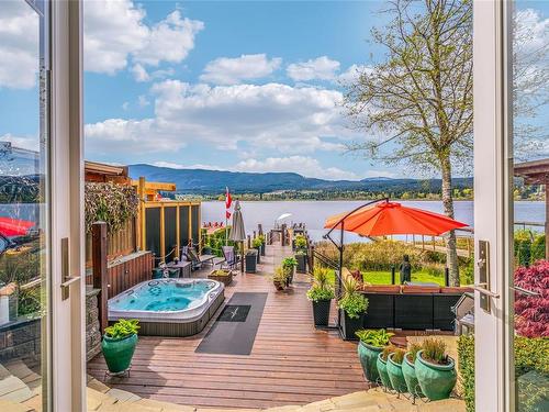 5803 Quarry Cres, Nanaimo, BC - Outdoor With Body Of Water With Deck Patio Veranda With View