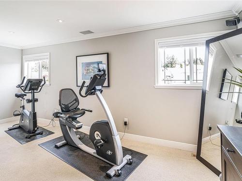 5803 Quarry Cres, Nanaimo, BC - Indoor Photo Showing Gym Room