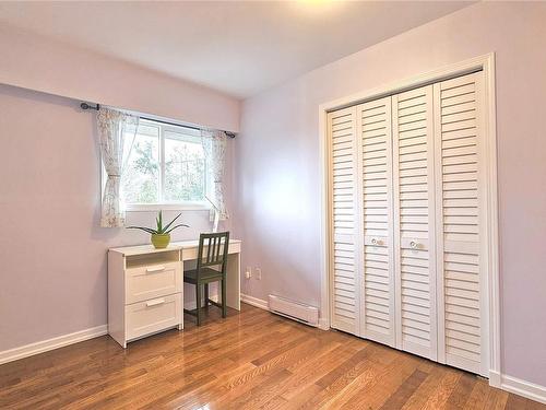 3973 Oakwood St, Saanich, BC - Indoor Photo Showing Other Room