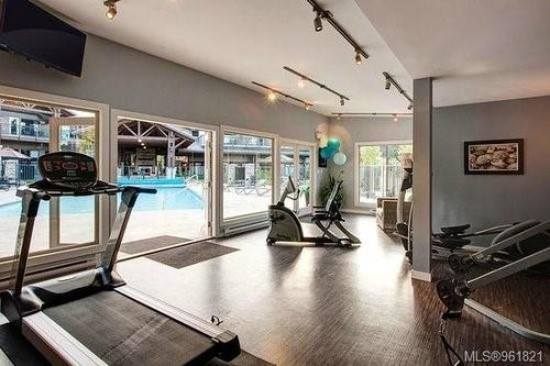 122E-1175 Resort Dr, Parksville, BC - Indoor Photo Showing Gym Room