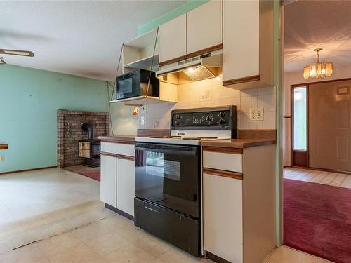 4228 Enquist Rd, Campbell River, BC - Indoor Photo Showing Kitchen