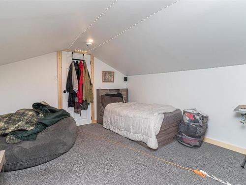 548 Nova St, Nanaimo, BC - Indoor Photo Showing Bedroom