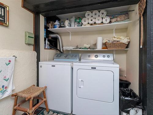 5447 Fowler Rd, Saanich, BC - Indoor Photo Showing Laundry Room