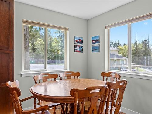 4-9624 Lakeshore Rd, Port Alberni, BC - Indoor Photo Showing Dining Room