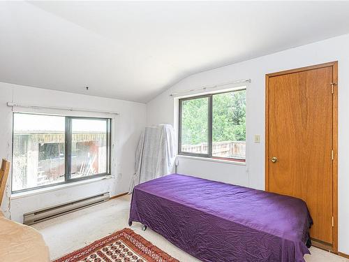 777 Beaver Point Rd, Salt Spring, BC - Indoor Photo Showing Bedroom