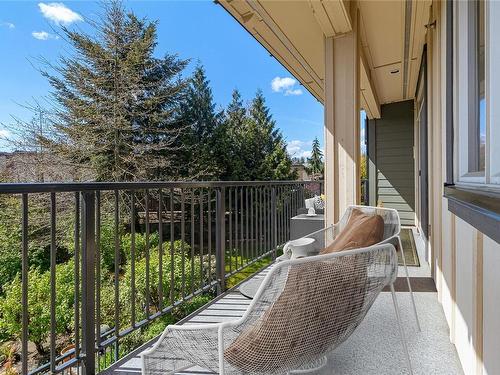 411-623 Treanor Ave, Langford, BC - Outdoor With Exterior