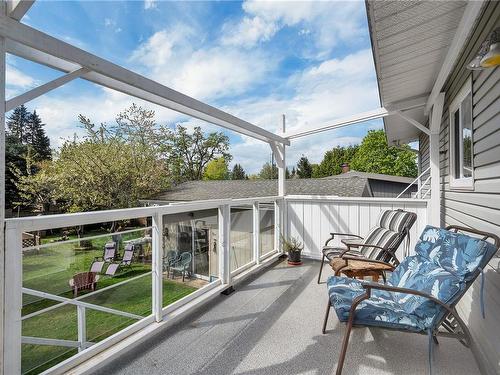 475 Elizabeth Rd, Campbell River, BC - Outdoor With Deck Patio Veranda With Exterior