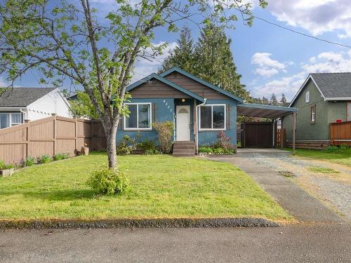 4527 Beale St, Port Alberni, BC - Outdoor With Facade