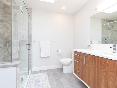 8518 Tribune Terr, North Saanich, BC - Indoor Photo Showing Bathroom