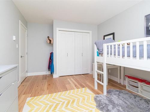 8518 Tribune Terr, North Saanich, BC - Indoor Photo Showing Bedroom