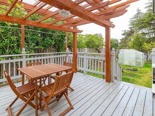4042 Cavallin Crt, Saanich, BC - Outdoor With Deck Patio Veranda With Exterior