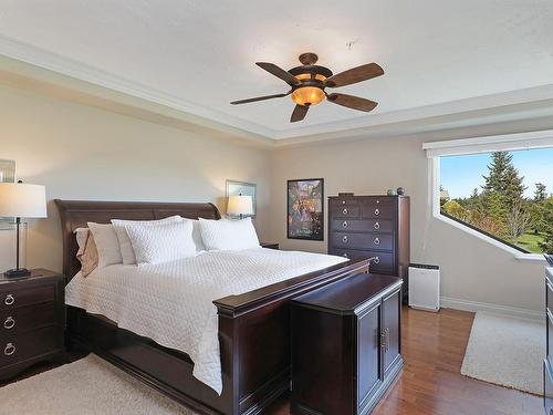 334-3666 Royal Vista Way, Courtenay, BC - Indoor Photo Showing Bedroom