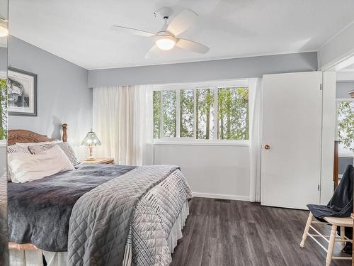 9195 Faber Rd, Port Alberni, BC - Indoor Photo Showing Bedroom