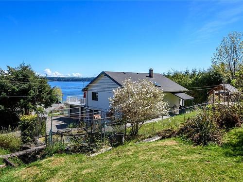 273 Lansdowne St, Union Bay, BC - Outdoor With Exterior