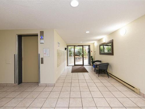 311-175 Centennial Dr, Courtenay, BC - Indoor Photo Showing Other Room