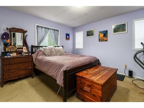 900 Hobson Ave, Courtenay, BC - Indoor Photo Showing Bedroom
