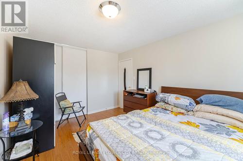 #37 - 2700 Battleford Road, Mississauga, ON - Indoor Photo Showing Bedroom