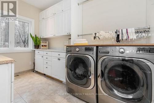3-1058 Whites Rd, Muskoka Lakes, ON - Indoor Photo Showing Laundry Room