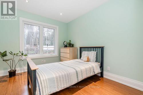 3-1058 Whites Road, Muskoka Lakes, ON - Indoor Photo Showing Bedroom