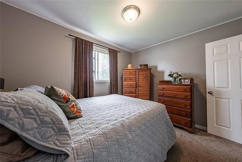 134 Schooley Road, Fort Erie, ON - Indoor Photo Showing Bedroom