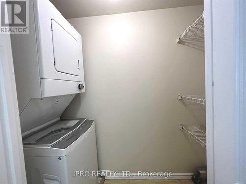 1711 - 265 Enfield Place Place, Mississauga, ON - Indoor Photo Showing Laundry Room