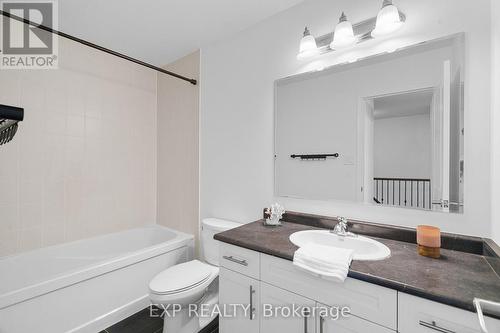 10 Affleck Rd, Brampton, ON - Indoor Photo Showing Bathroom