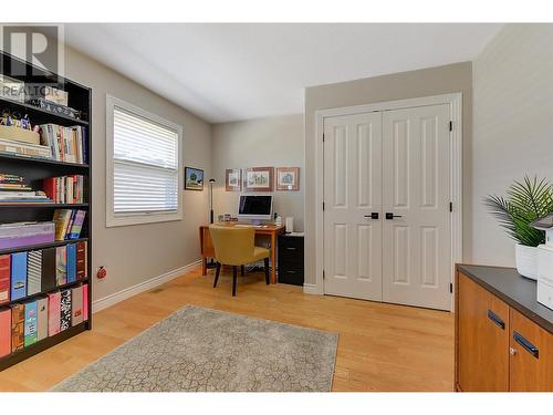 3936 Gallaghers Parkway, Kelowna, BC - Indoor Photo Showing Other Room