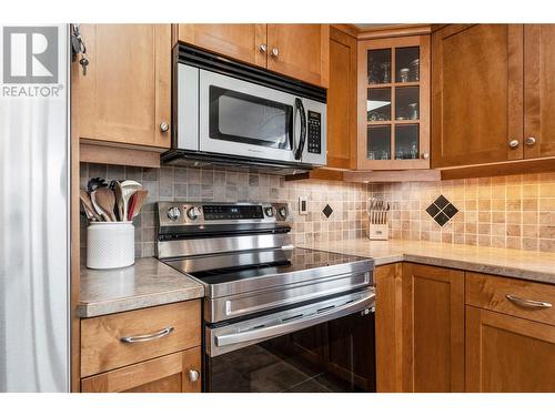 5013 5Th Avenue, Vernon, BC - Indoor Photo Showing Kitchen