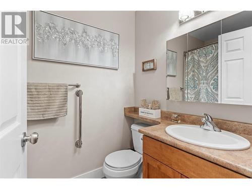 5013 5Th Avenue, Vernon, BC - Indoor Photo Showing Bathroom