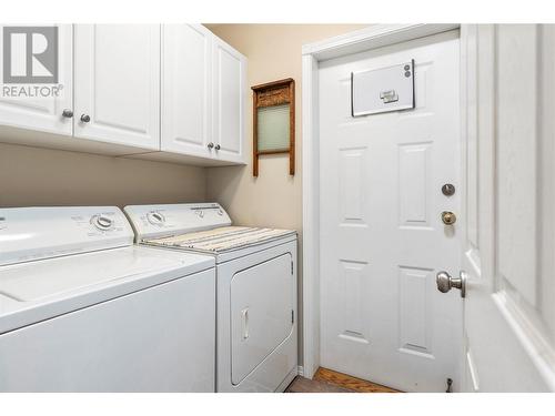5013 5Th Avenue, Vernon, BC - Indoor Photo Showing Laundry Room