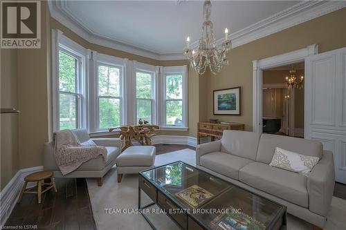 161 Windermere Rd, London, ON - Indoor Photo Showing Living Room