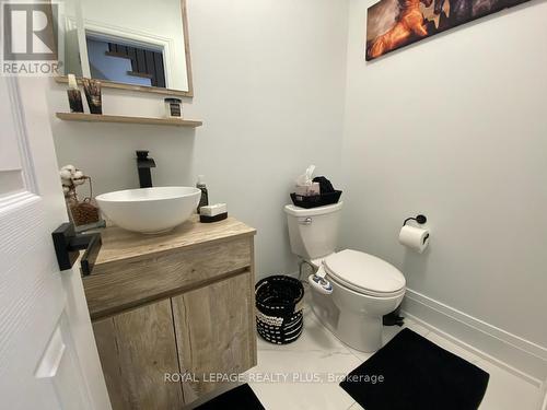 434 March Crescent, Oakville, ON - Indoor Photo Showing Bathroom