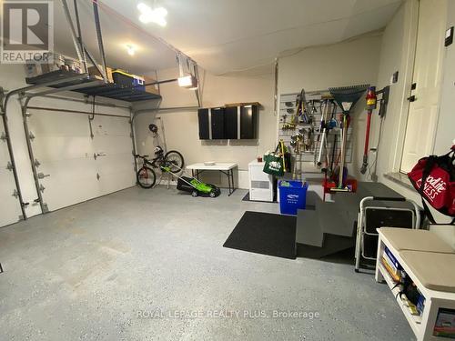 434 March Crescent, Oakville, ON - Indoor Photo Showing Garage