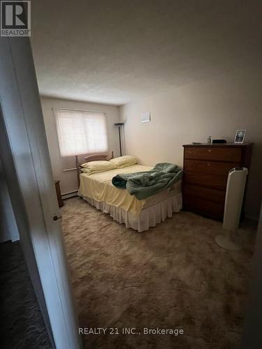 6358 Thornberry Crescent, Windsor, ON - Indoor Photo Showing Bedroom