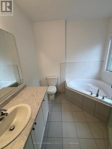 100 Greenhaven Court, Loyalist, ON - Indoor Photo Showing Bathroom