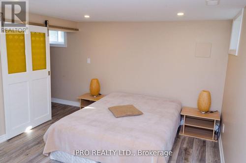 26 Best Avenue, Hamilton, ON - Indoor Photo Showing Bedroom