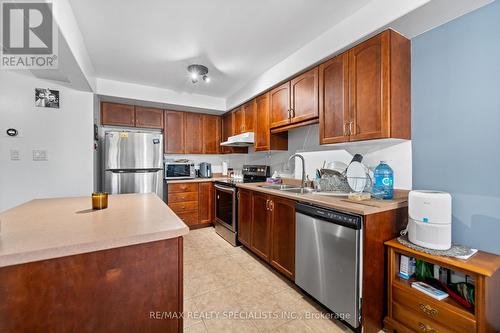 87 Donald Bell Drive Dr, Hamilton, ON - Indoor Photo Showing Kitchen With Double Sink
