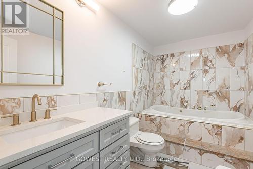 20 Tasker Street, St. Catharines, ON - Indoor Photo Showing Bathroom