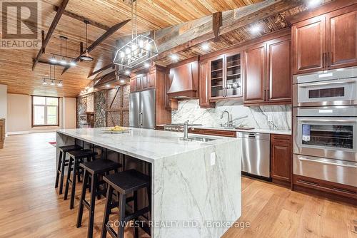 20 Tasker Street, St. Catharines, ON - Indoor Photo Showing Kitchen With Upgraded Kitchen