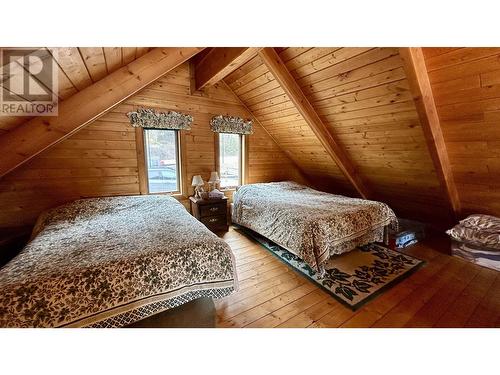 6315 Mulligan Drive, Horse Lake, BC - Indoor Photo Showing Bedroom