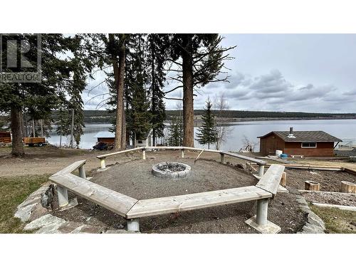 6315 Mulligan Drive, Horse Lake, BC - Outdoor With Body Of Water