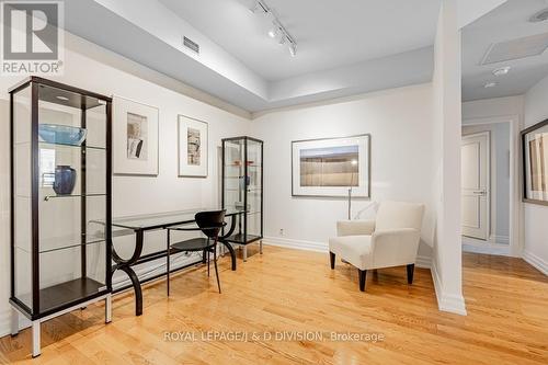 #603 -38 Avenue Rd W, Toronto, ON - Indoor Photo Showing Other Room