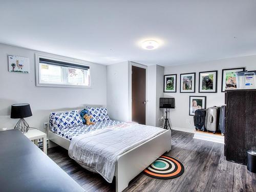 Chambre Ã Â coucher - 257 Rue Cousineau, Laval (Pont-Viau), QC - Indoor Photo Showing Bedroom