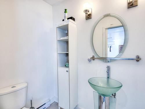 Powder room - 257 Rue Cousineau, Laval (Pont-Viau), QC - Indoor Photo Showing Bathroom