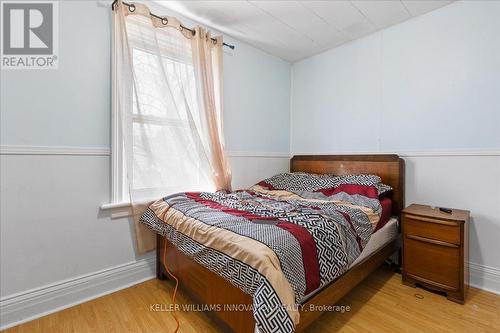 504 9Th St W, Owen Sound, ON - Indoor Photo Showing Bedroom