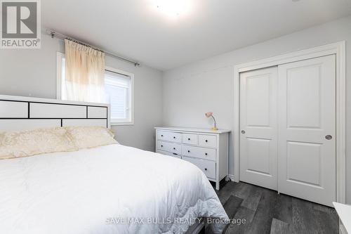 18 Myrtle St, Pelham, ON - Indoor Photo Showing Bedroom