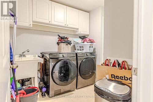 1498 Spartan Grove St, Ottawa, ON - Indoor Photo Showing Laundry Room