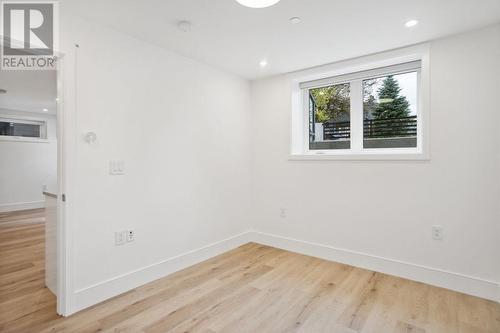 2 2732 E 56Th Avenue, Vancouver, BC - Indoor Photo Showing Other Room
