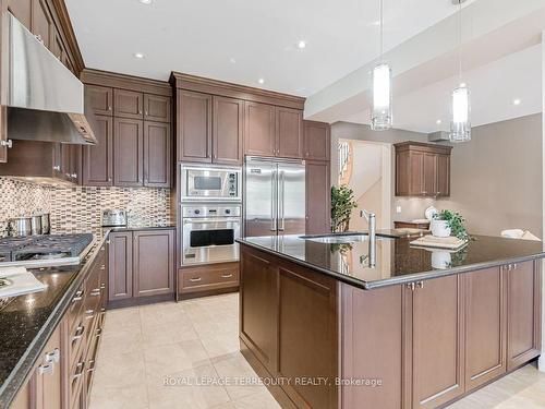 176 Joicey Blvd, Toronto, ON - Indoor Photo Showing Kitchen With Upgraded Kitchen